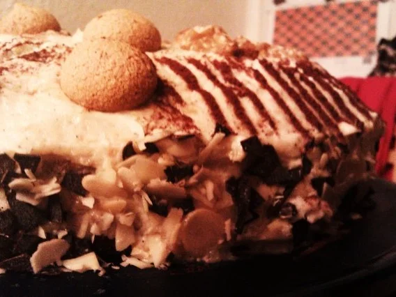 Rezept: Nusstorte mit Cremefüllung Bild Nr. 4 Nusstorte mit Cremefüllung - Rezept - Bild Nr. 4