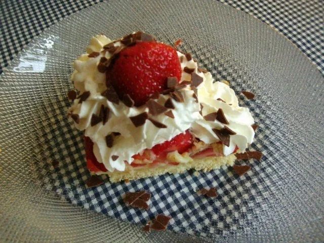 Rezept: Erdbeer-Puddingtorte Erdbeer-Puddingtorte - Rezept