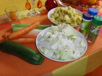 Rezept: Bunte Gemüsesuppe.... Bunte Gemüsesuppe.... - Rezept