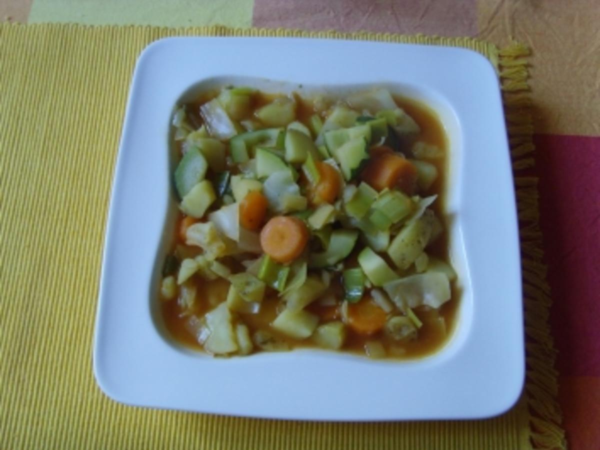 Bunte Gemüsesuppe.... - Rezept mit Bild - kochbar.de