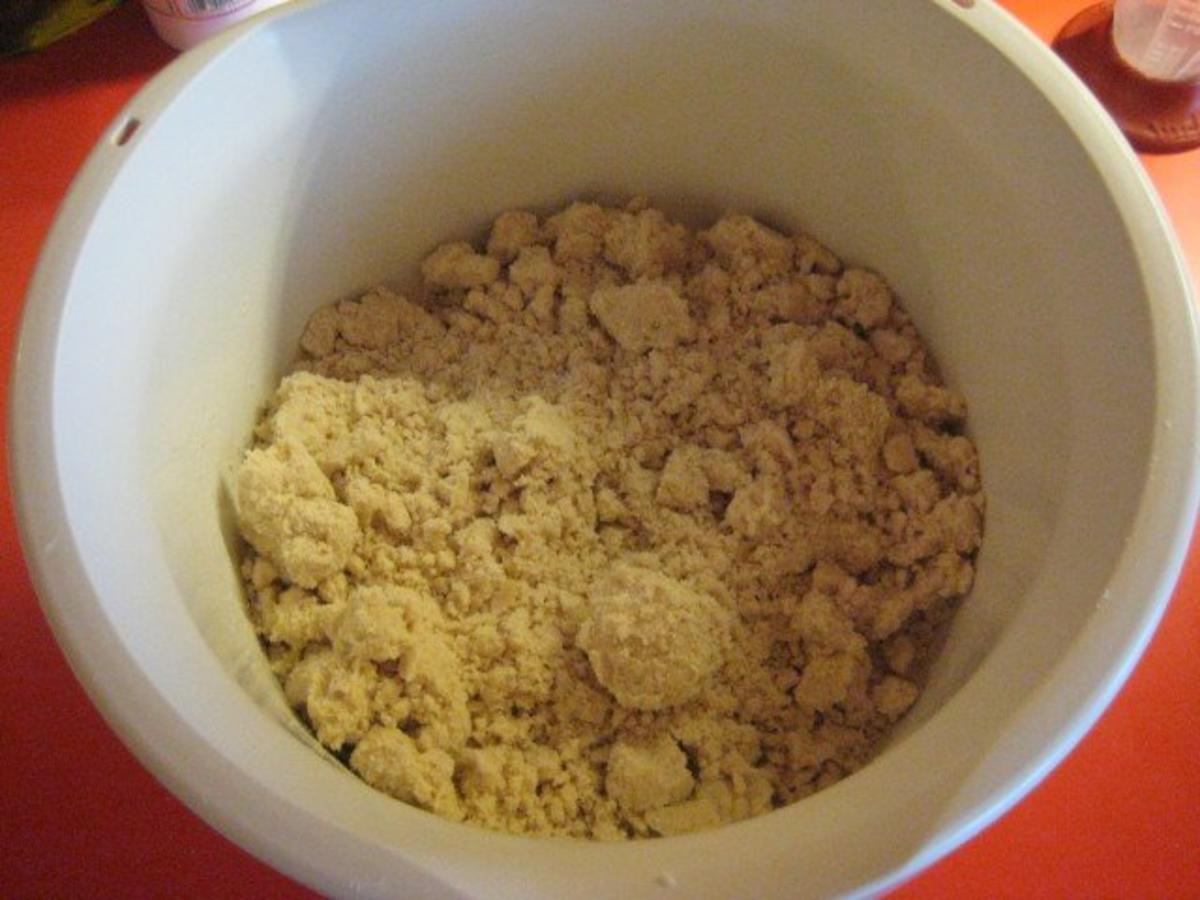 Rhabarber Streusel Kuchen mit Quarkfüllung - einfach - von manschie