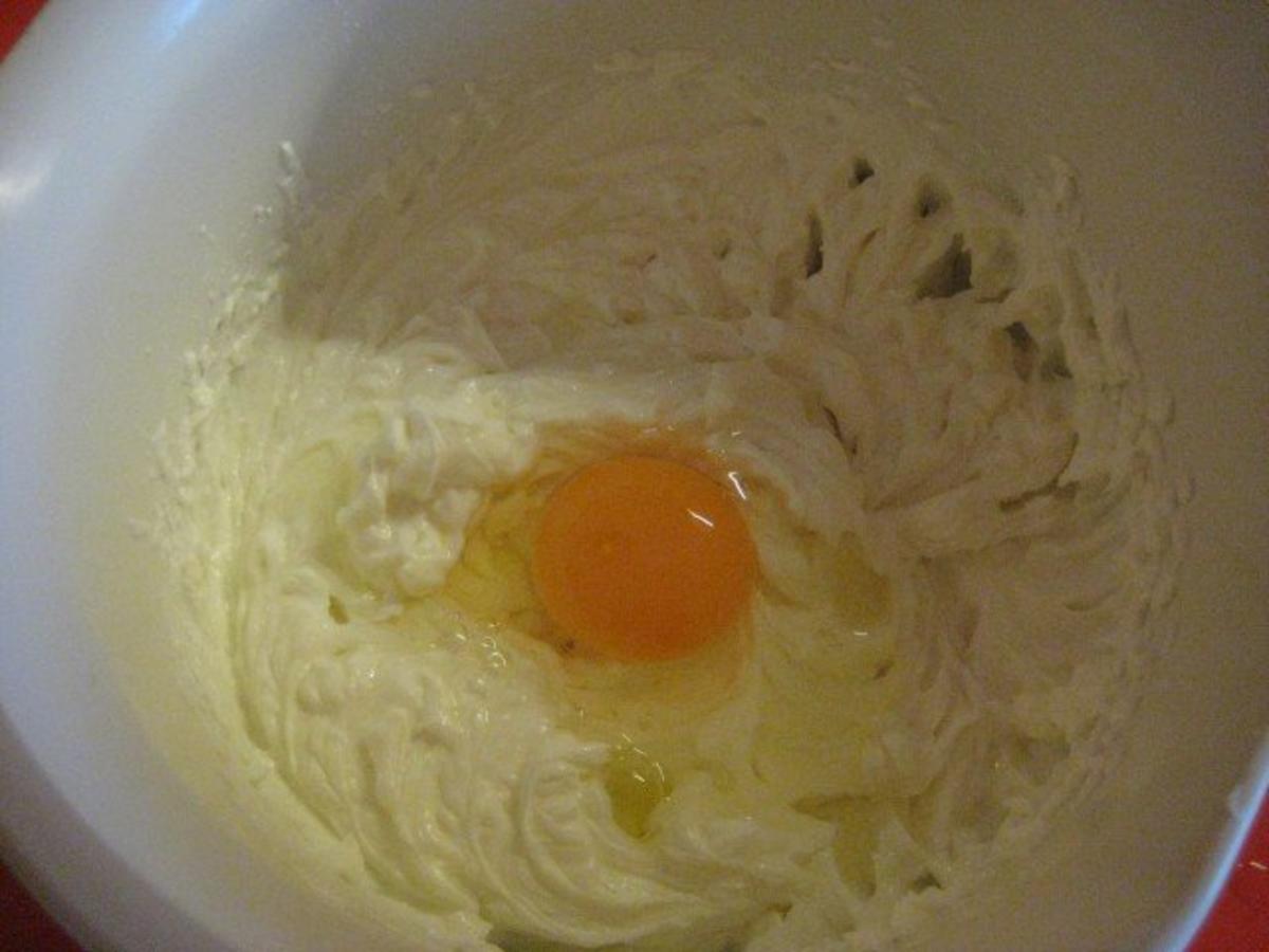 Rhabarber Streusel Kuchen mit Quarkfüllung - einfach - von manschie