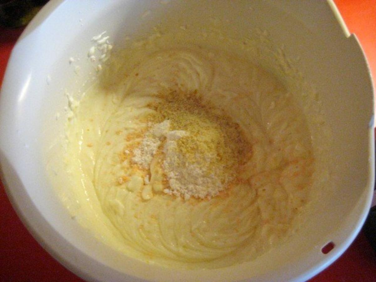 Rhabarber - Streusel - Kuchen mit Quarkfüllung - Rezept - Bild Nr. 8