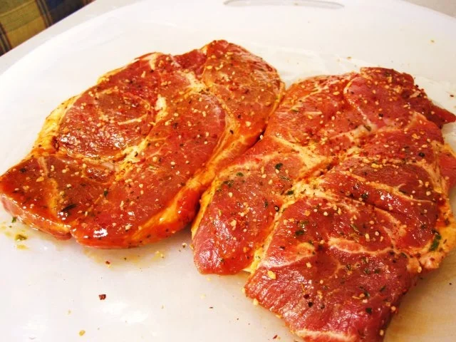 Rezept: Nackensteaks mit mildgebratenen Zwiebeln ... Bild Nr. 5 Nackensteaks mit mildgebratenen Zwiebeln ... - Rezept - Bild Nr. 5