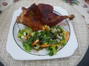 Rezept: Salat : Gemischten Salat mit ยดnem 1/2 Hรคhnchen Salat : Gemischten Salat mit ยดnem 1/2 Hรคhnchen - Rezept