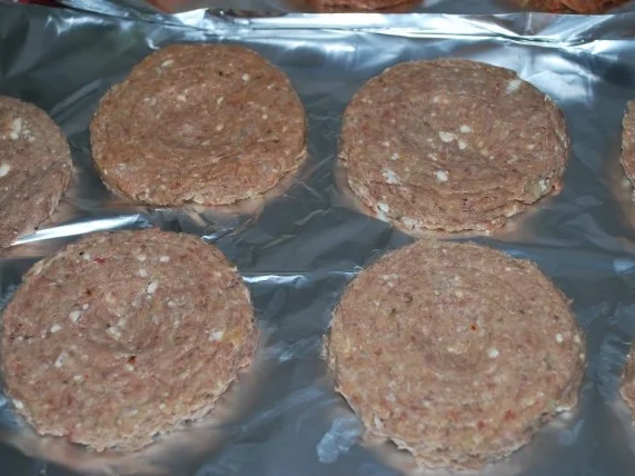 Rezept: Hackfleisch-Patty-Variationen für Burger Bild Nr. 2 Hackfleisch-Patty-Variationen für Burger - Rezept - Bild Nr. 2