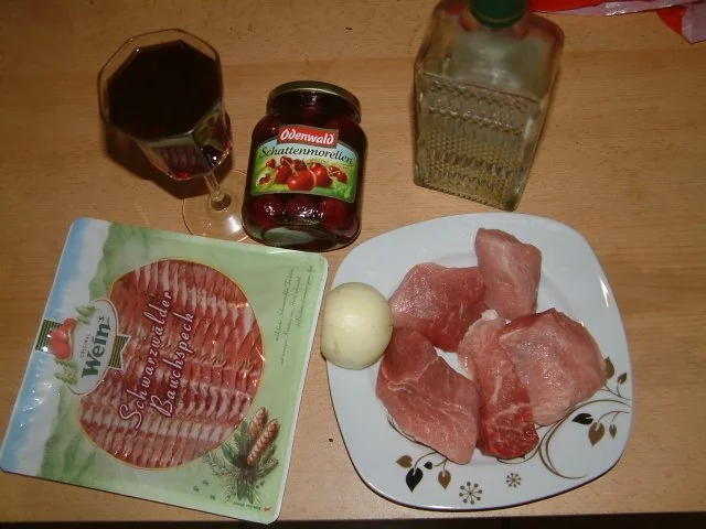 Schwarzwälder Schweinemedaillons an Kirschsoße - Rezept - Bild Nr. 4