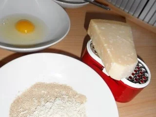 Dicke Bohnen mit fein paniertem Putenschnitzel - Rezept - Bild Nr. 4