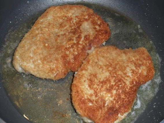 Dicke Bohnen mit fein paniertem Putenschnitzel - Rezept - Bild Nr. 7