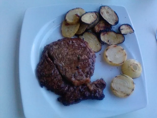 R I B S & C H I P S Part Two --  Das "Hurra-Wir sind im Viertelfinale Rib-Eye-Steak" - Rezept - Bild Nr. 13