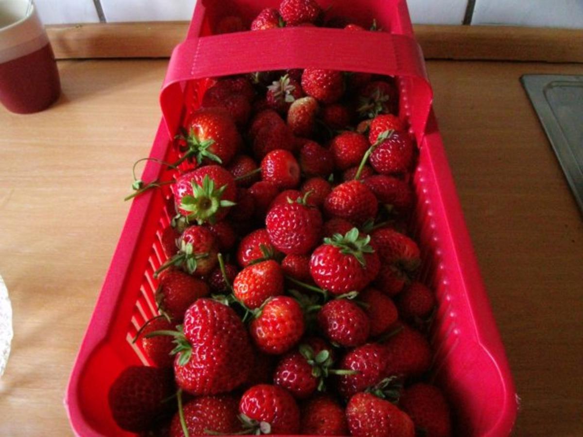 eingekochte Erdbeeren - Rezept - Bild Nr. 2