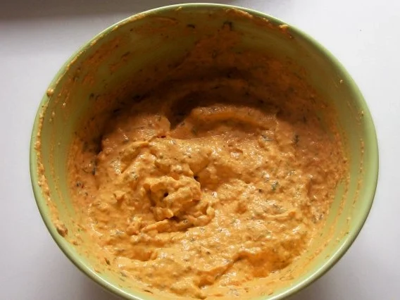 Wildlachsfilet versteckt unter einer Paprikabrothaube - Rezept - Bild Nr. 2