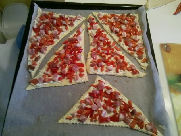 Rezept: Herzhaftes Gebäck: Käseecken Bild Nr. 5 Herzhaftes Gebäck: Käseecken - Rezept - Bild Nr. 5