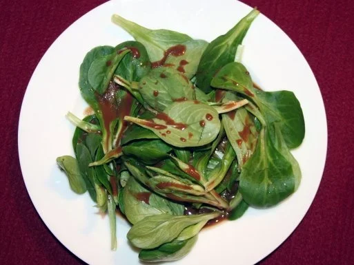 Feldsalat mit Honig-Senf-Balsamico Dressing - Rezept