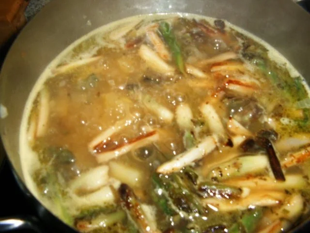 Rezept: Kartoffel-Spargel-Süppchen Bild Nr. 6 Kartoffel-Spargel-Süppchen - Rezept - Bild Nr. 6