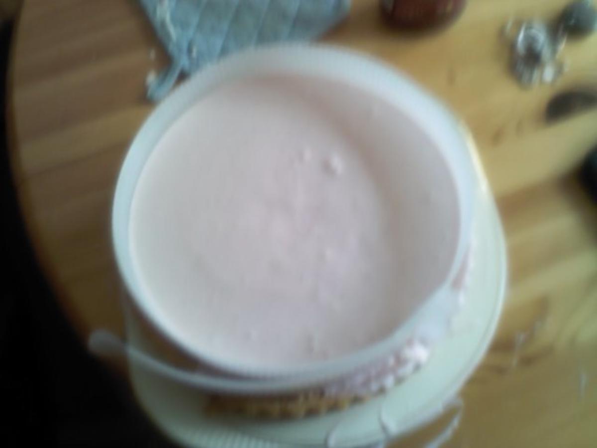 Erdbeer-Käsesahne-Torte - Rezept - Bild Nr. 7
