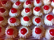 Rezept: Blätterteigbusserl/Blätterteigzipfel Blätterteigbusserl/Blätterteigzipfel - Rezept