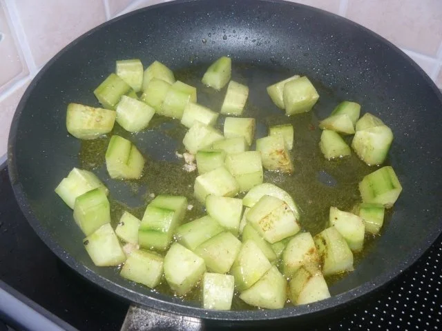 Rezept: Rotbarsch mit geschmorter Gurke Bild Nr. 4 Rotbarsch mit geschmorter Gurke - Rezept - Bild Nr. 4