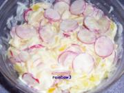 Salat: Kartoffelsalat mit gelbem Joghurt-Dressing - Rezept