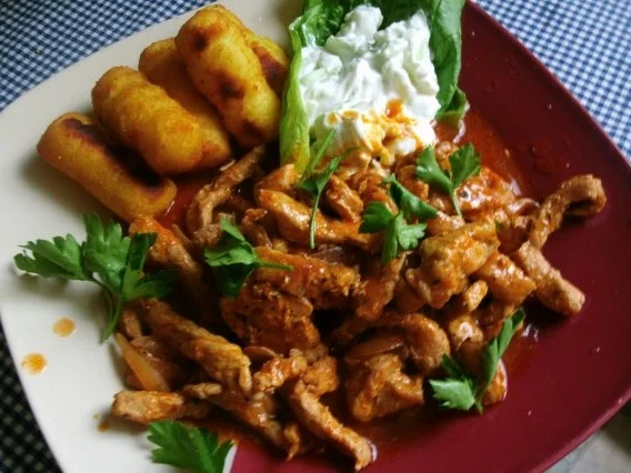 Gyros in Tomatensoße - Rezept