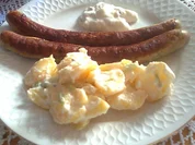 Kartoffelsalat mit zitroniger Note und Käsegriller - Rezept