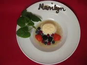 Geeiste Traubensuppe mit Halbgefrorenem vom Tresterbrand - Rezept