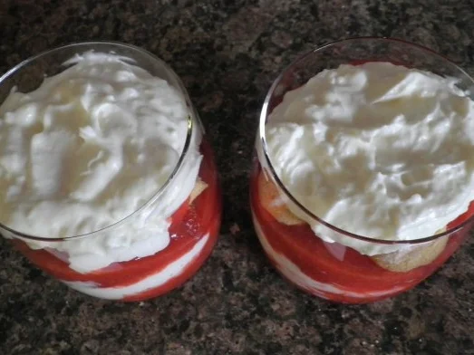 Erdbeer - Tiramisù ... - Rezept - Bild Nr. 9