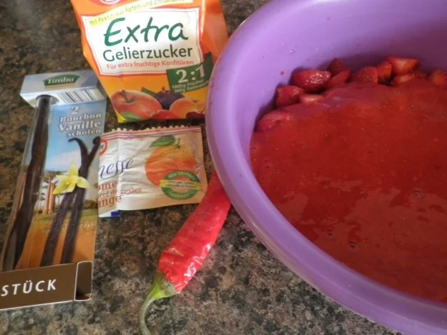 Erdbeer - Vanille - Konfitüre mit Chili und Schokolade - Rezept - Bild Nr. 4