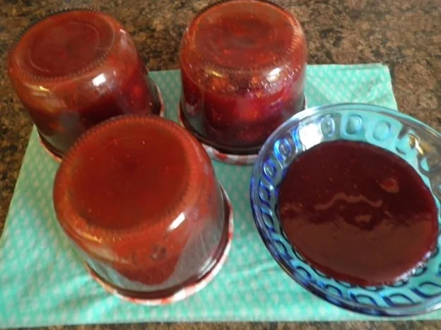 Erdbeer - Vanille - Konfitüre mit Chili und Schokolade - Rezept - Bild Nr. 8