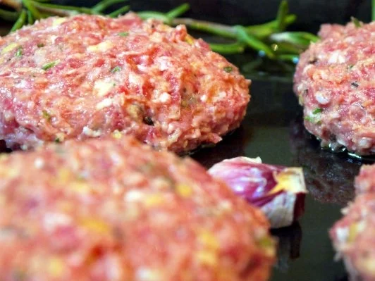 Überbackene Kräuterbouletten - Rezept - Bild Nr. 5