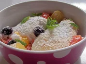 Sommerfrüchte mit Kokos-Limetten-Baiser - Rezept