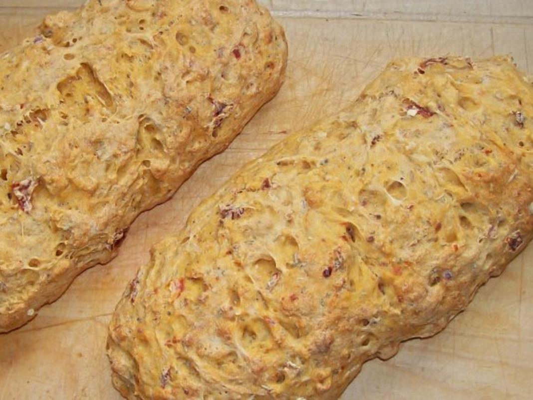 Mediterranes Krustenbrot mit Parmesan und Tomaten - einfach - 43 kcal/100g
