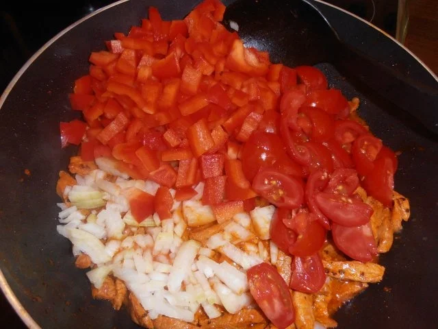 Schweinegeschnetzeltes "Nadine" mit Bunten Nudeln - Rezept - Bild Nr. 3