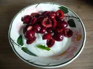 Dessert : Joghurt mit Kirschen - Rezept