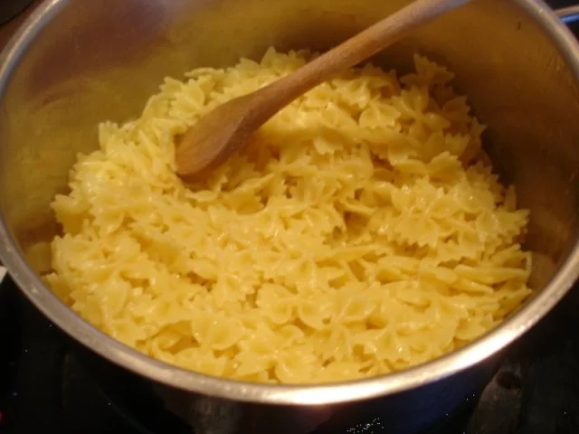 Nudelpfanne mit Mettbällchen - Rezept - Bild Nr. 4