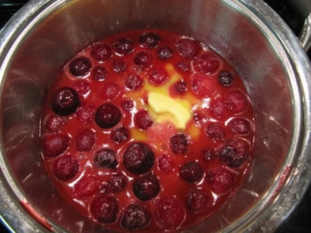 Reh Filetspitzen in Roter Bete Kirsch Sahnesosse - Rezept - Bild Nr. 13