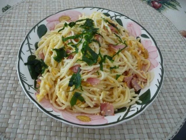 Resteverwertung : Bratnudeln mit Ei - Rezept