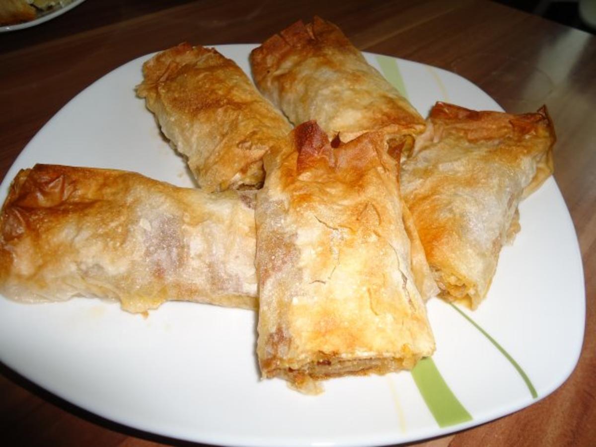Serbische Pita mit Hackfleisch ( hier auch Börek genannt ) - Rezept