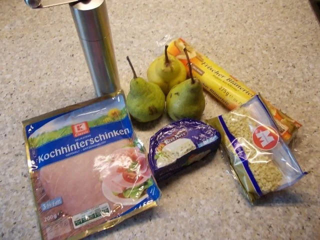 Birnen mit Blauschimmelkäse im Blätterteignest - Rezept - Bild Nr. 2