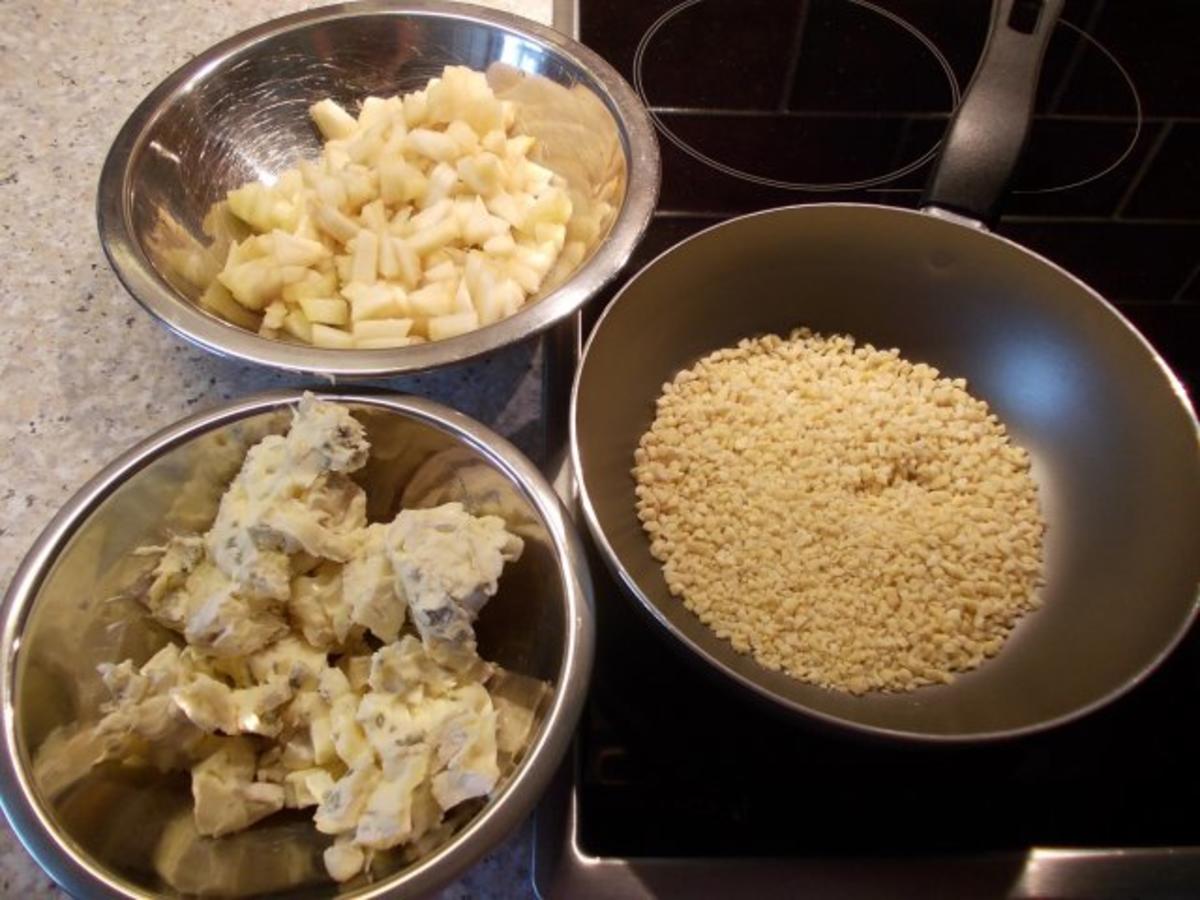 Birnen mit Blauschimmelkäse im Blätterteignest - Rezept - kochbar.de