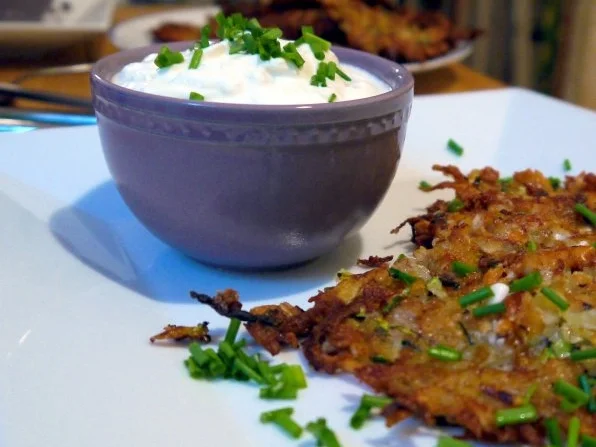 Pikante Kartoffel-Zucchini-Puffer mit Knoblauch-Limetten-Dip - Rezept - Bild Nr. 13