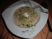 Rezept: Feines Geflügel-Creme-Süppchen Feines Geflügel-Creme-Süppchen - Rezept