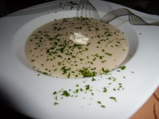 Rezept: Feines Geflügel-Creme-Süppchen Bild Nr. 9 Feines Geflügel-Creme-Süppchen - Rezept - Bild Nr. 9