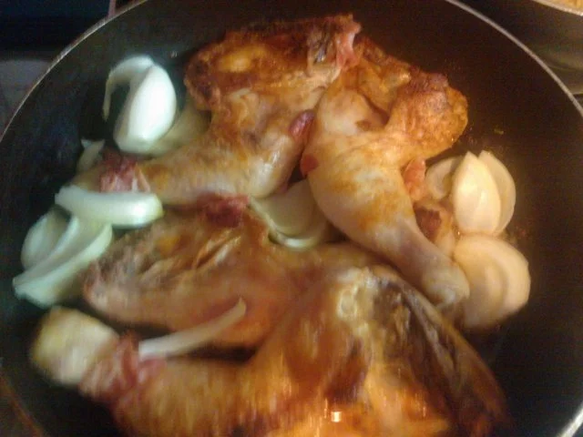 Rezept: Haehnchenschenkel in Apikosensauce mit Erdbeeren Bild Nr. 4 Haehnchenschenkel in Apikosensauce mit Erdbeeren - Rezept - Bild Nr. 4