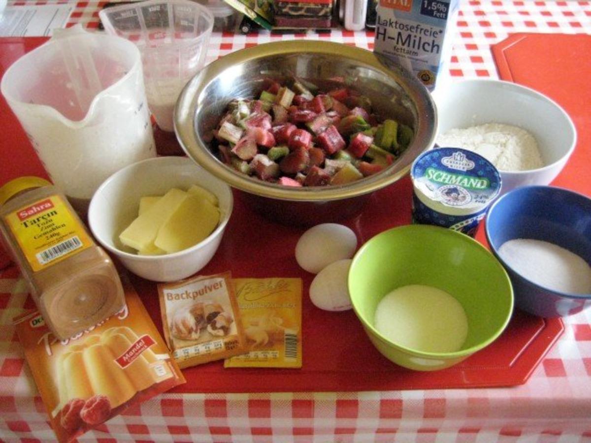 Rhabarberkuchen mit Vanillecreme und Streusel - Rezept - Bild Nr. 2