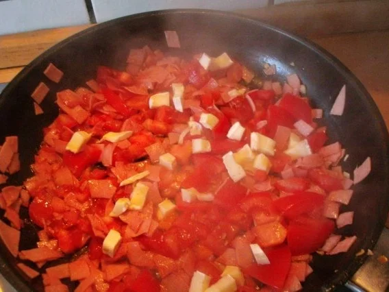 Rezept: Omelett mit Camenbert Bild Nr. 7 Omelett mit Camenbert - Rezept - Bild Nr. 7