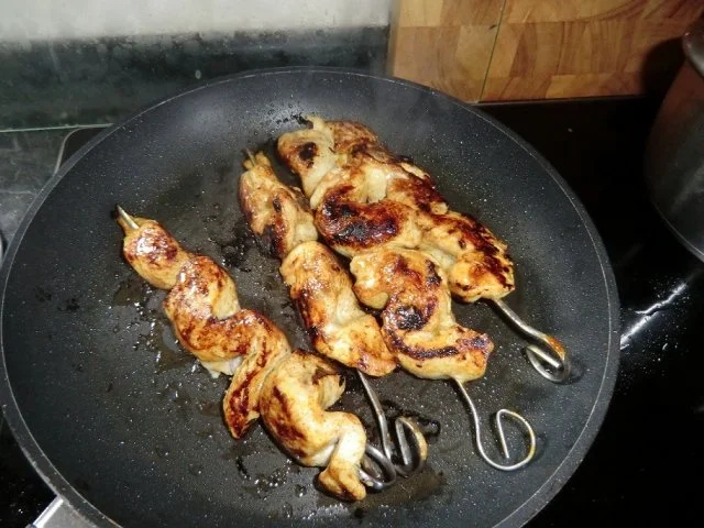 Rezept: Marinierte Hähnchenspieße Bild Nr. 2 Marinierte Hähnchenspieße - Rezept - Bild Nr. 2