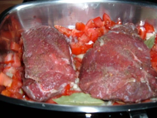 Fleisch : Rinderbraten in Rotwein - Balsamico - Rezept - Bild Nr. 2