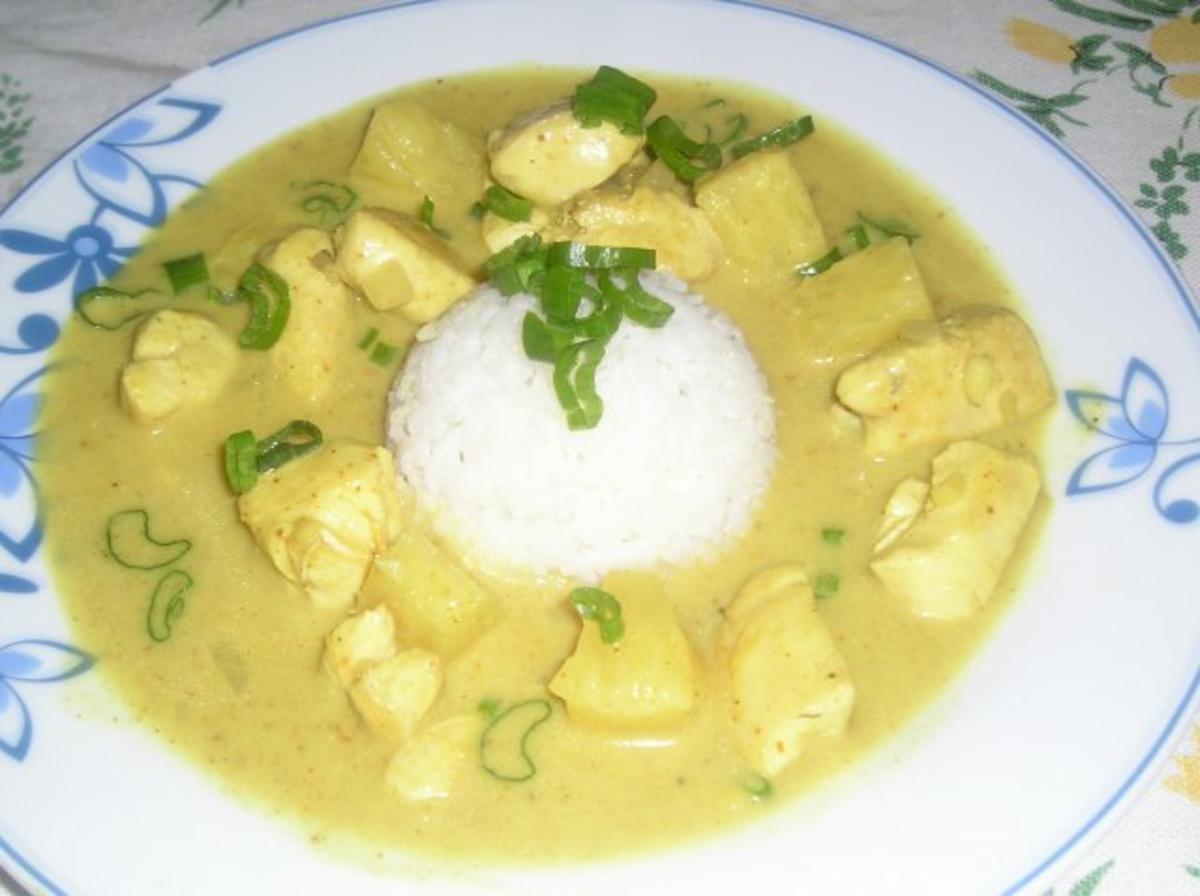 Bilder für Hühnercurry in Kokosmilch und Ananas - Rezept