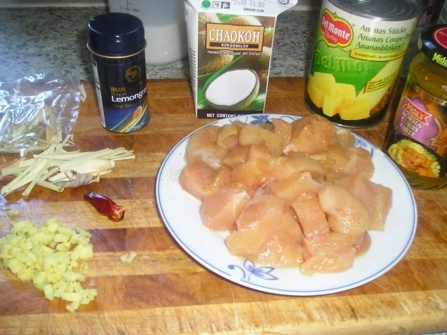 Hühnercurry in Kokosmilch und Ananas - Rezept - Bild Nr. 2